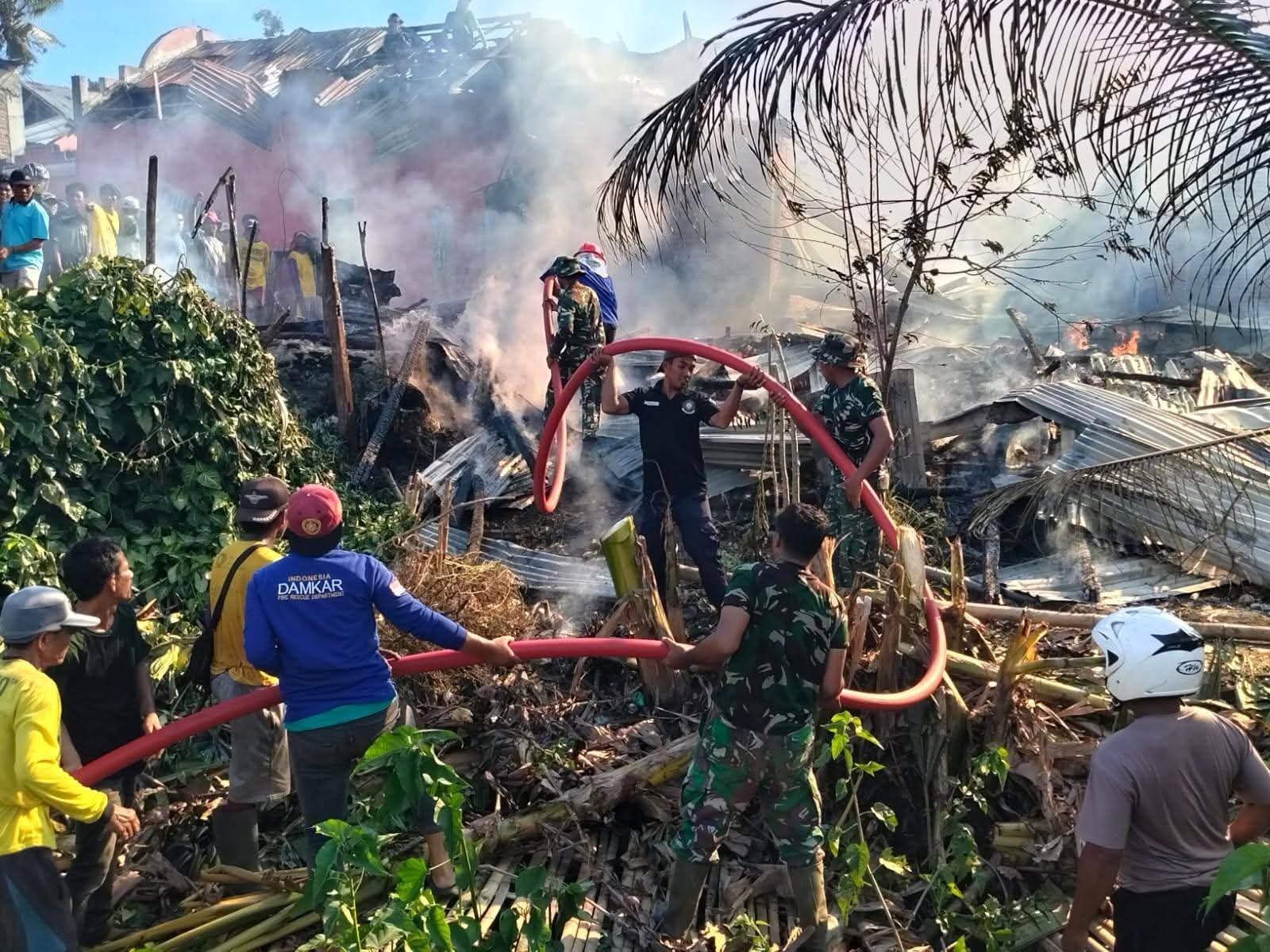 Kebakaran di Bima Hanguskan Tujuh Rumah, Kerugian Mencapai Ratusan Juta